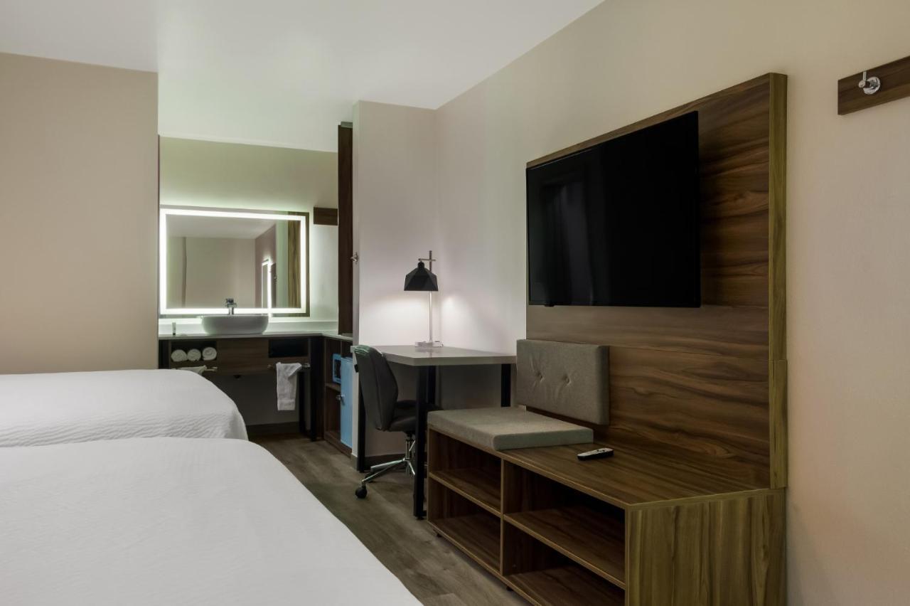 Signature Galleria Hotel 2*